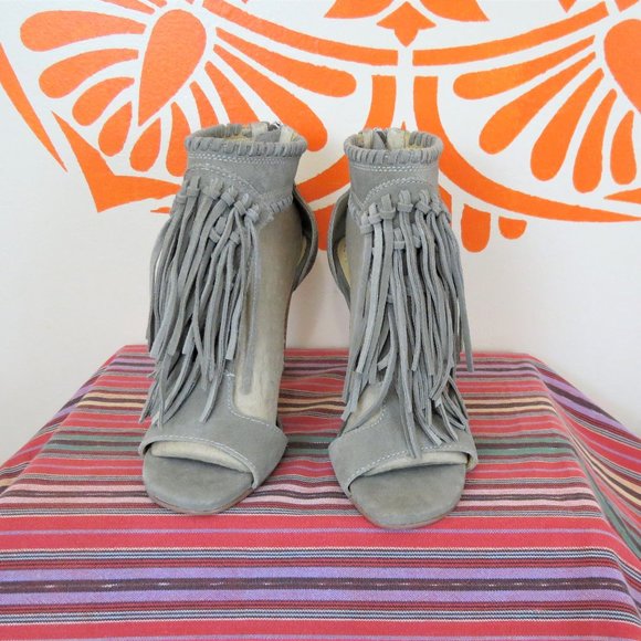 Chinese Laundry Shoes - Chinese Laundry Light Gray Fringe Heels 9.5